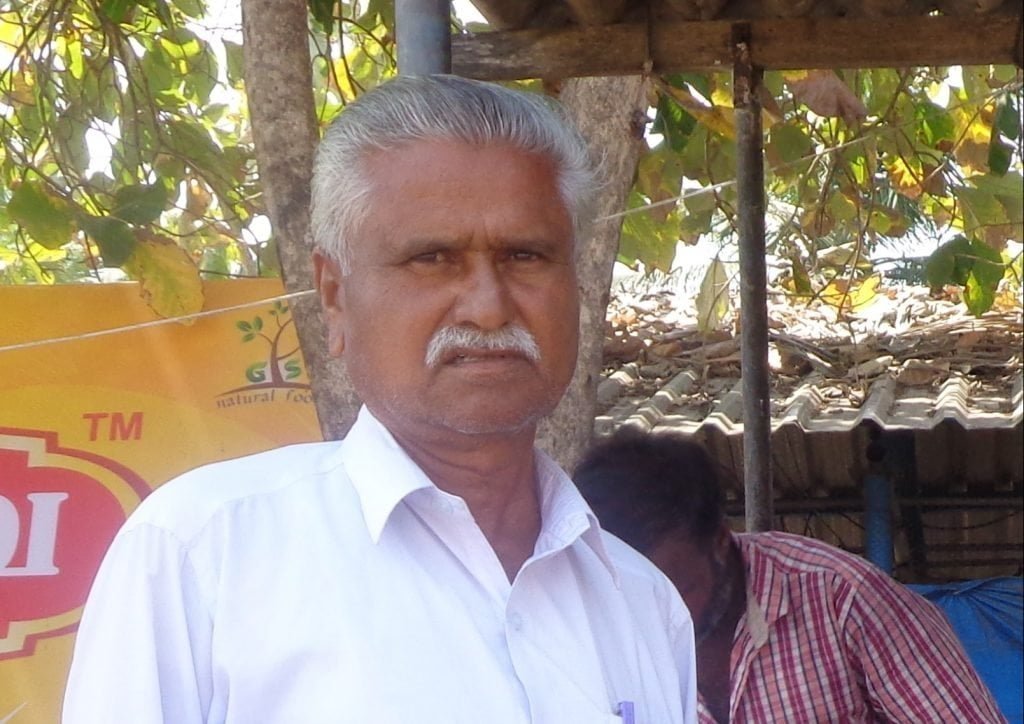 அப்பா செய்த தொழிலை வளர்த்தெடுக்கும் சாதனை இளைஞர்! 2 அப்பா செய்த தொழிலை வளர்த்தெடுக்கும் சாதனை இளைஞர்!