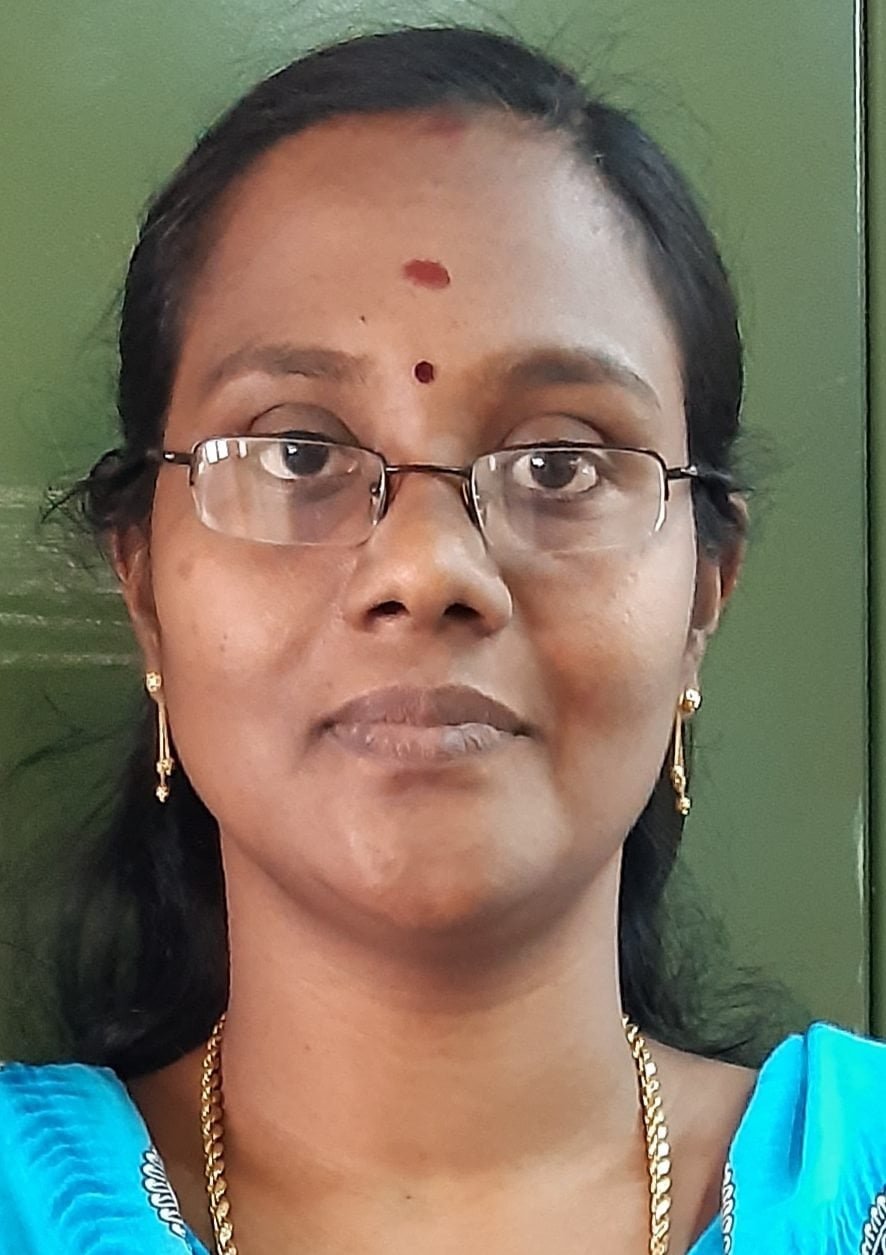 தென்னை மரங்களில் காணப்படும் ரூகோஸ் சுருள் வெள்ளை ஈ!