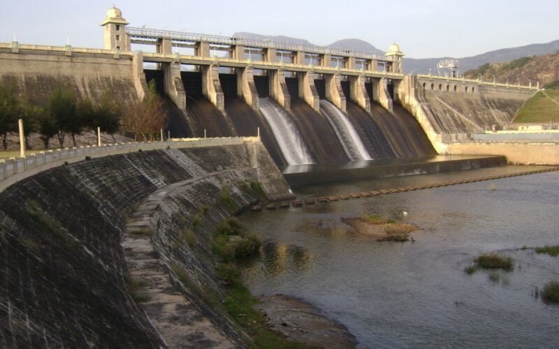 தமிழக நதிகள், அணைகள், நீர் நிலைகள்! 1 தமிழக நதிகள், அணைகள், நீர் நிலைகள்!