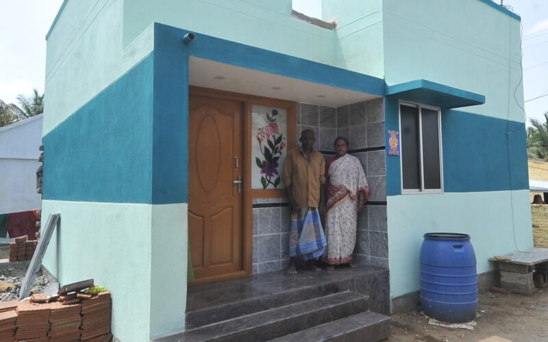 ஏழைகளின் கனவு வீடுகள்!