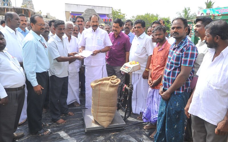 நல்ல விலை கொடுக்கும் நெல் கொள்முதல் நிலையம்! 1 நல்ல விலை கொடுக்கும் நெல் கொள்முதல் நிலையம்!
